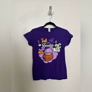 Halloween / Witchy Tee Size Large
